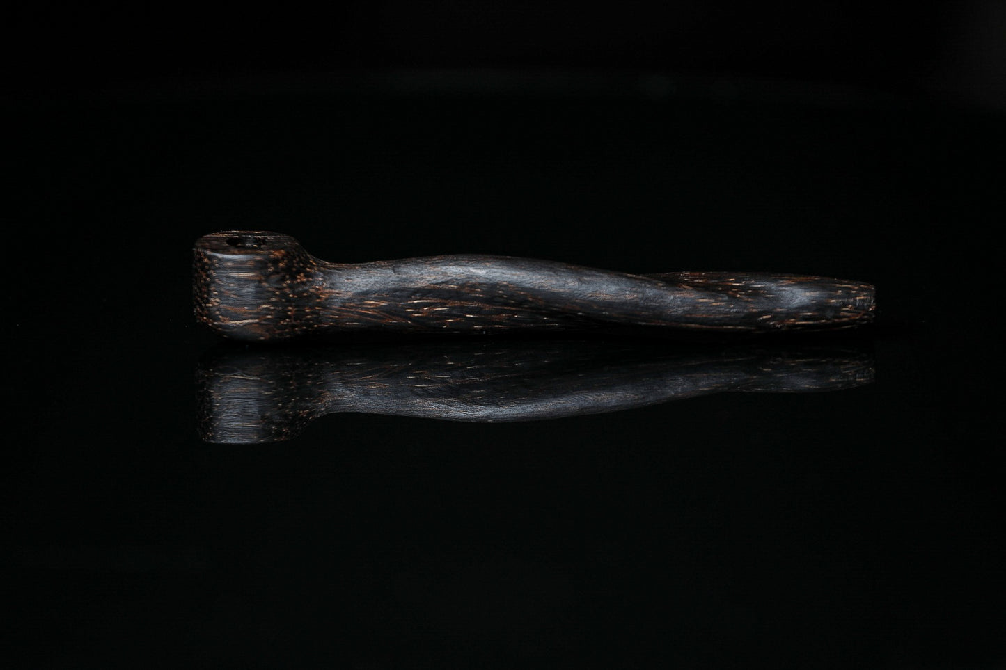 Camouflet Double Helix Right Angle Stem Black Palm Wood
